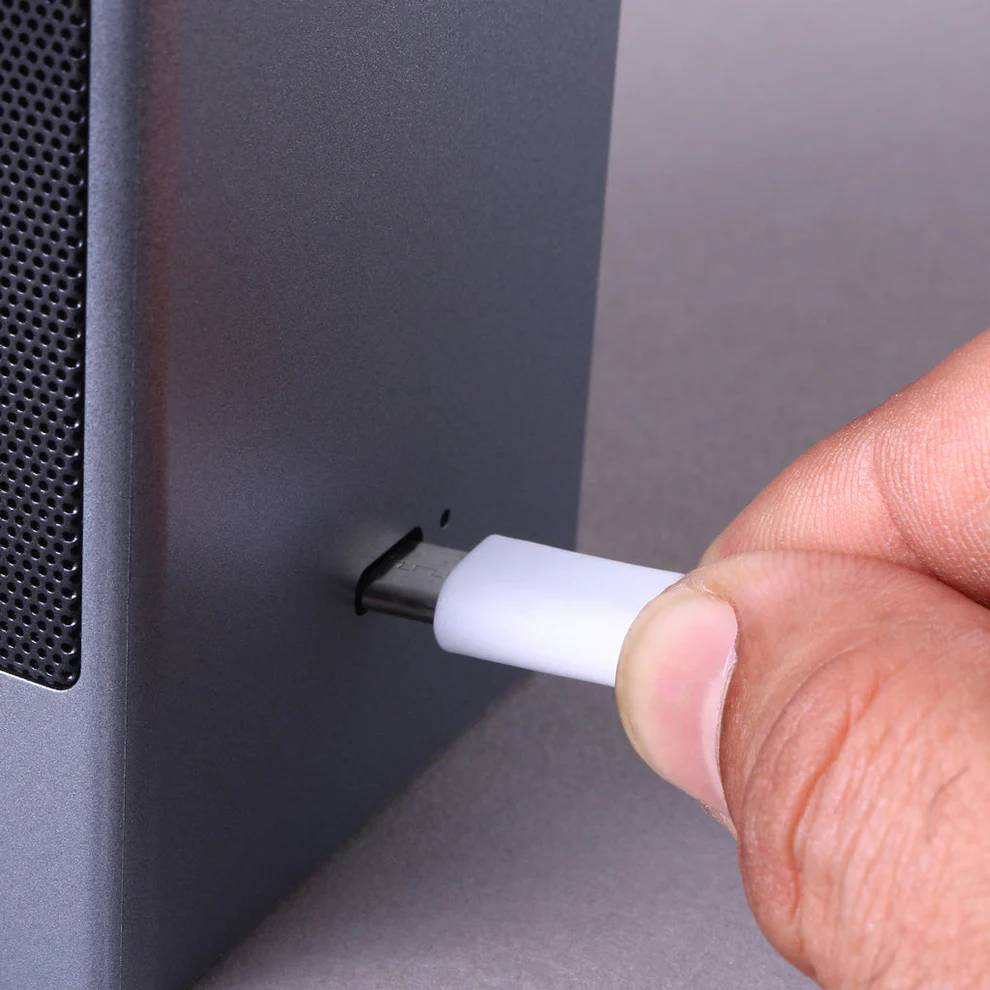 Valdus S5 6 in 1 Wireless Charger Bluetooth Speaker Digital Clock Pixel Animation 1