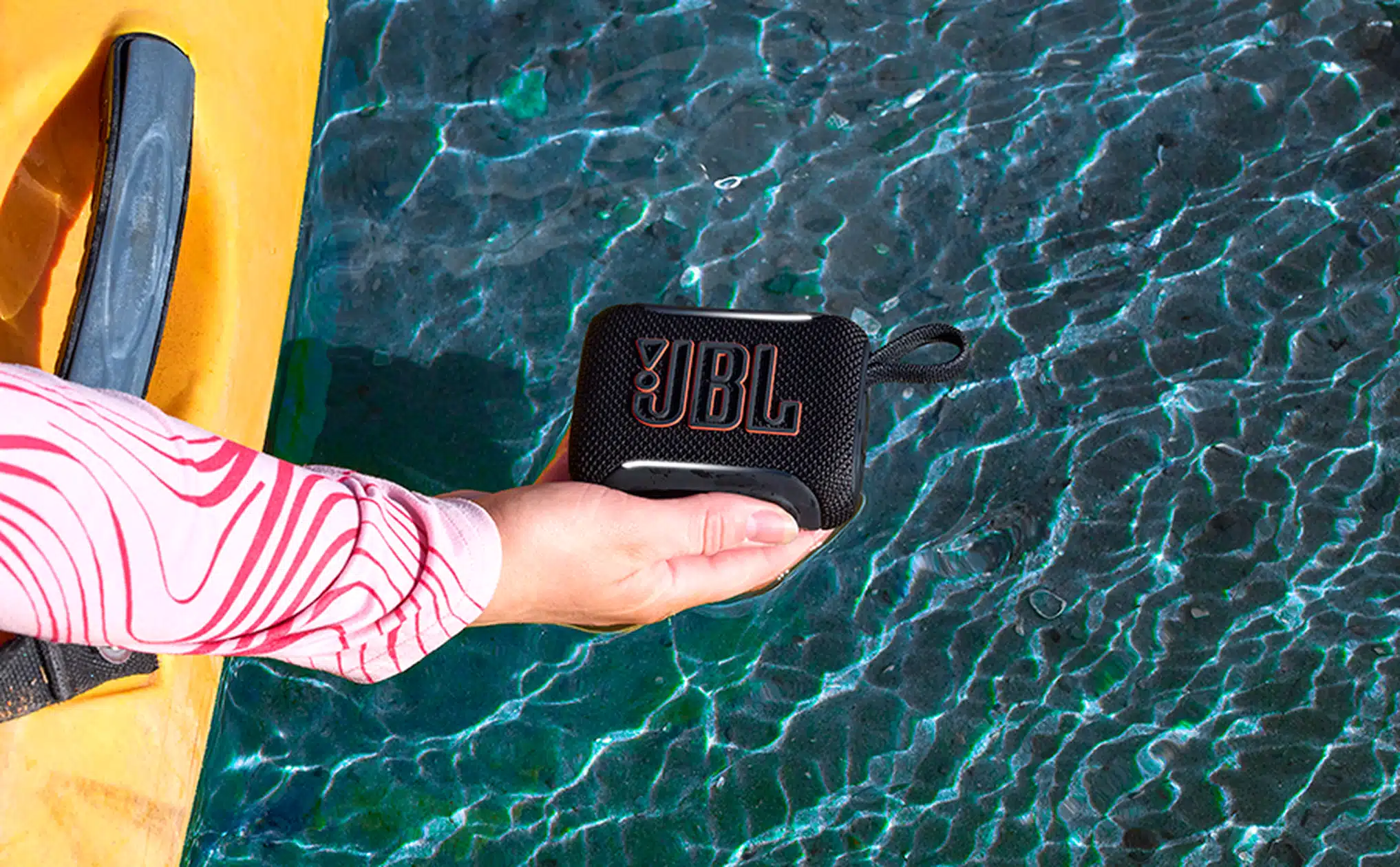 JBL GO 5 Portable Speaker with Ambient Glow Light 2