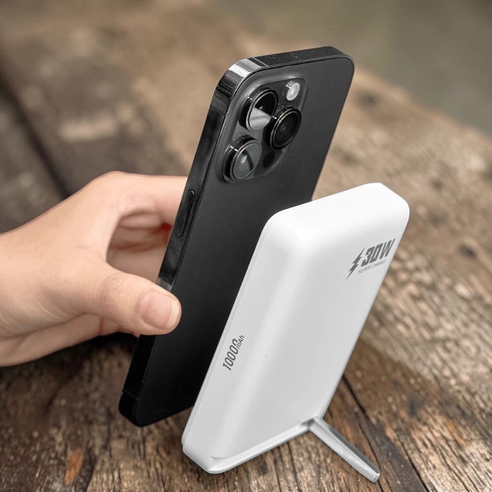 WiWU Wi P031 Qi2 30W 10000mAh Magnetic Power Bank 1