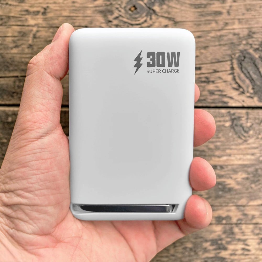 WiWU Wi P031 Qi2 30W 10000mAh Magnetic Power Bank 4