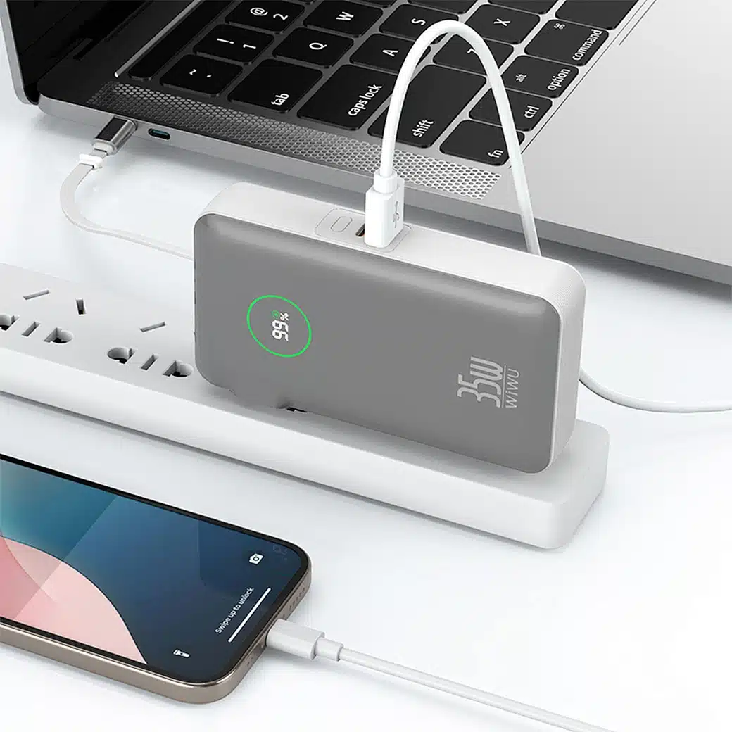WiWU Wi P049 Noble 35W 10000mAh Power BankCharger 2